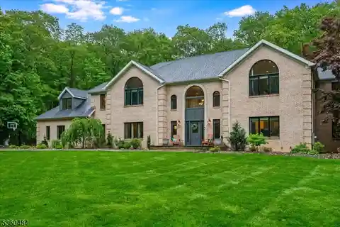 Stunning Colonial on a Private Lot