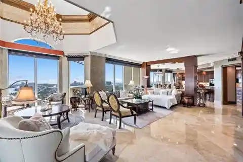 Elegantly Re-Imagined Corner Penthouse