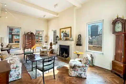 Glamorous Penthouse with Oversized Terrace