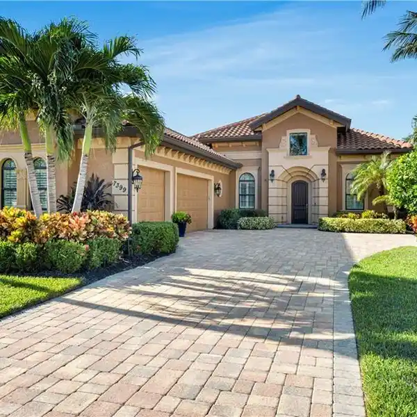 DREAM OASIS IN THE HEART OF NAPLES