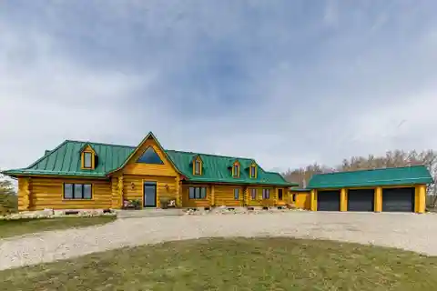 Fully Renovated Jewel with Spectacular Mountain Views
