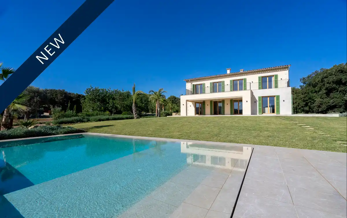 Luxe Finca on a Stunning Plot Near a Historic Town