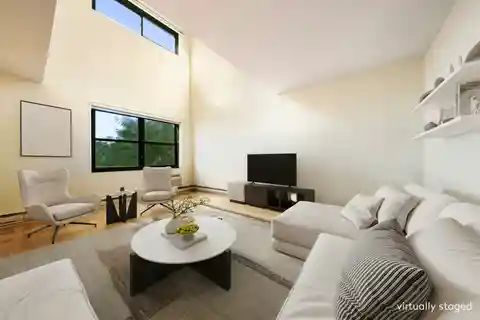 Bright and Dramatic Three-bedroom Home