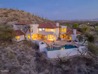 Architect-designed Home with Panoramic Mountain Views