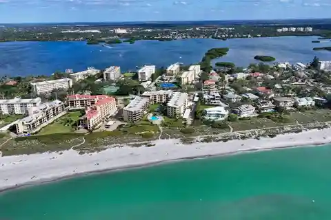 Updated Residence with Panoramic Bay Views