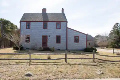 Exceptional Property on an Oversized Parcel