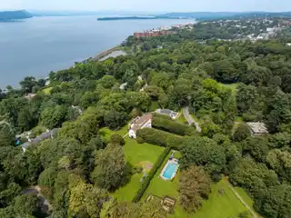 Luxury Meets History