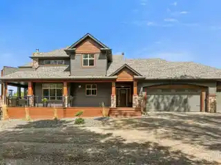 Private Mountain Retreat with Pool and Spa