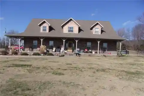 Fantastic 9-Acre Estate Property