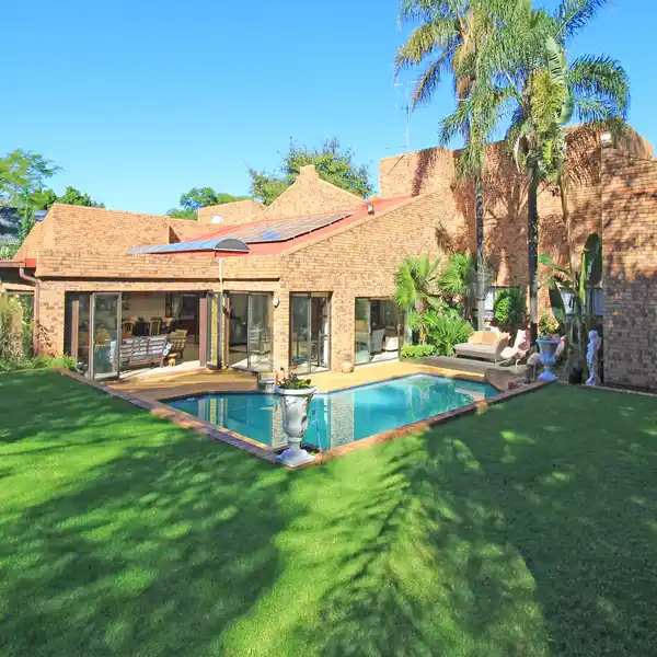 IMMACULATE HOME WITH SPACE AND QUALITY