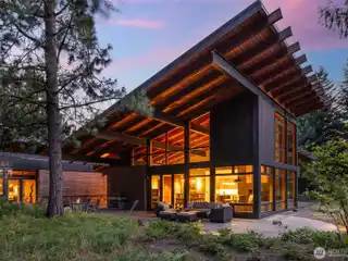 Extraordinary Tumble Creek Architectural Masterpiece