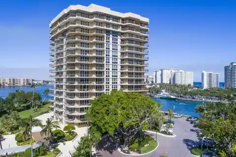 Bright Corner Residence on Lake Boca Raton