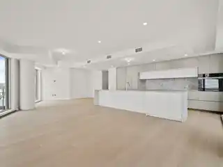 Elegance on the Lake