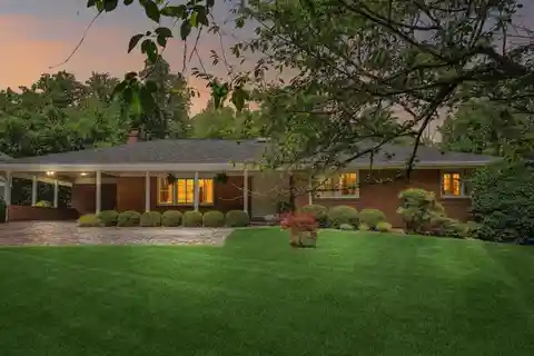 Classic Custom Rambler in Luxmanor