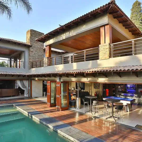 PALATIAL RESIDENCE WITH STATE-OF-THE-ART FINISHES
