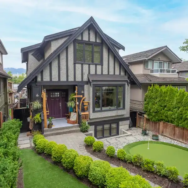 ARCHITECTURAL CHARM IN PRESTIGIOUS POINT GREY