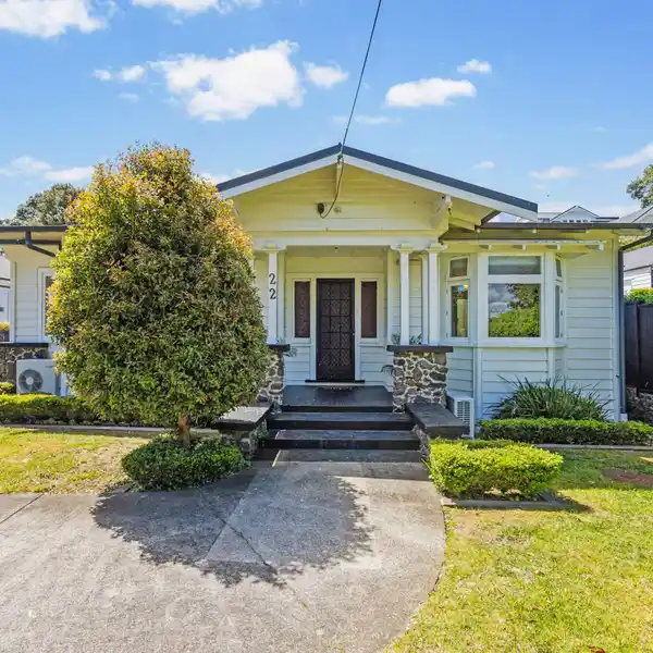 ELEGANT MT EDEN BUNGALOW