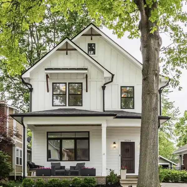 FINELY DETAILED RESIDENCE IN THE HEART OF MERIDIAN-KESSLER