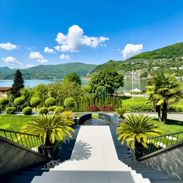 PRESTIGIOUS VILLA WITH PRIVATE BEACH