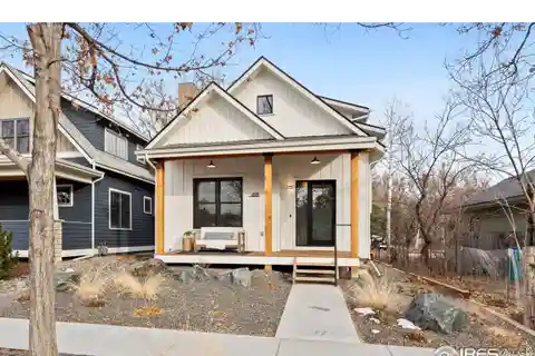 Modern Farmhouse Design with Classic Charm