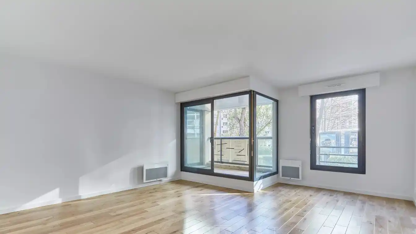 Bright Renovated Apartment