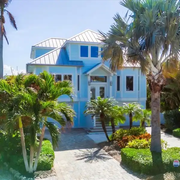 BEAUTIFULLY RENOVATED WATERFRONT POOL HOME