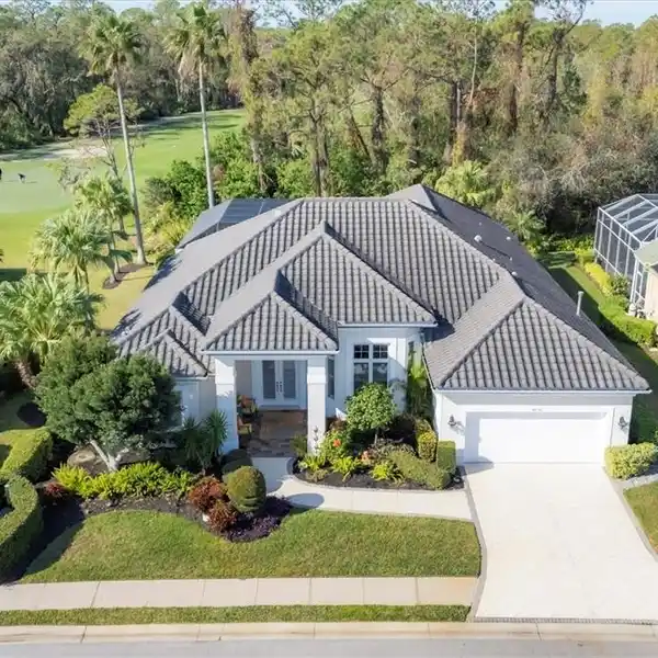 ESTATE HOME IN ROSEDALE GOLF & TENNIS COUNTRY CLUB
