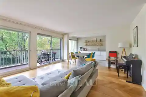 Sunlit Apartment with Expansive Balcony Views