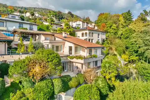 Golfside Retreat with Three Outdoor Parking Spots