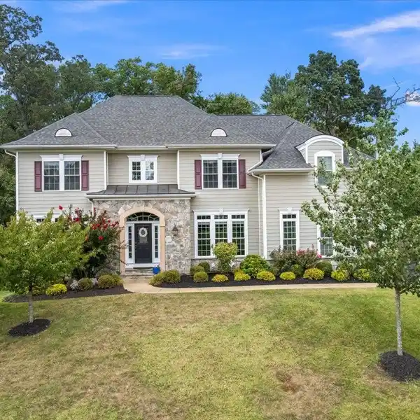 MAGNIFICENT HOME IN A PREMIER SETTING