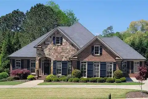 Four-sided Brick Ranch in Sought-after Canonero