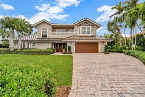 Lovely Residence Offering Coastal Living