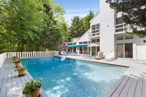 Lovely Contemporary Home for Rent