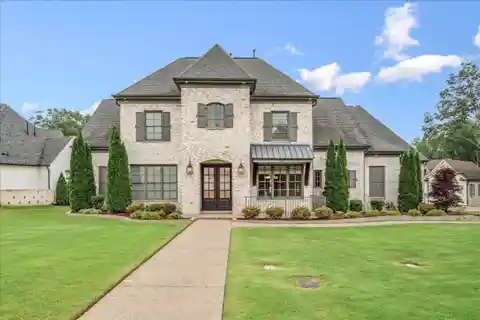Gorgeous Lakefront Home