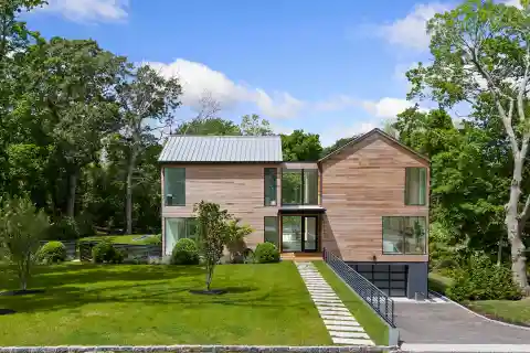 Exquisite New Sag Harbor Construction