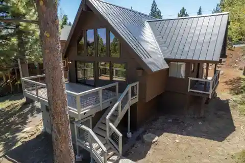Views from the Deck and Loft and Great Location