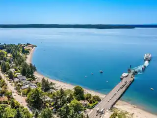 A Beachfront Playground to Sooth Your Soul