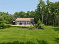BEAUTIFULLY REFURBISHED FIVE BEDROOM HOME FOR RENT