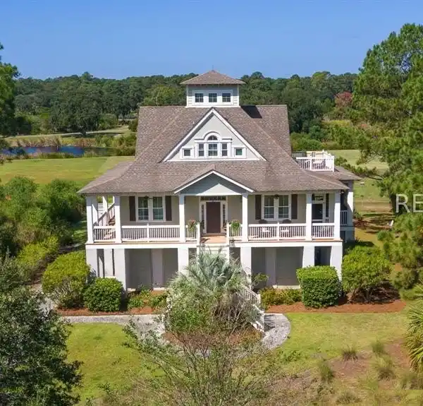 OCEAN-VIEW COASTAL RETREAT WITH BLOODY POINT BEACH ACCESS