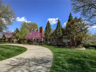 Beautifully Updated Residence in Leawood Estates