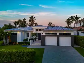 Corner Property in Prestigious Royal Harbor