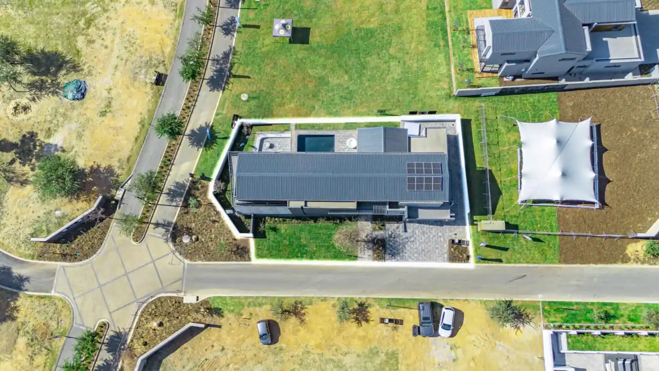 Exquisite Home in Sought-after Helderfontein
