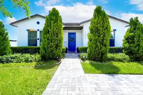 West Indies-style Residence Is Desirable Southend