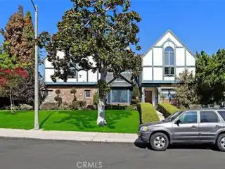 Beautifully Crafted Residence in Premier Kentwood