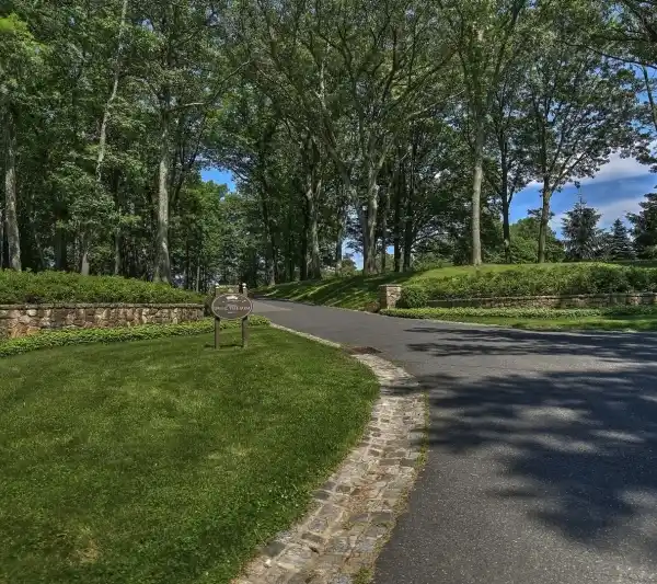 RARE ESTATE LOT IN PRESTIGIOUS MENDHAM TOWNSHIP