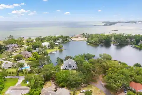 Waterfront Retreat in Star Lake