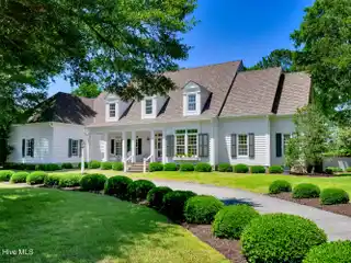 Elegant Lakefront Home