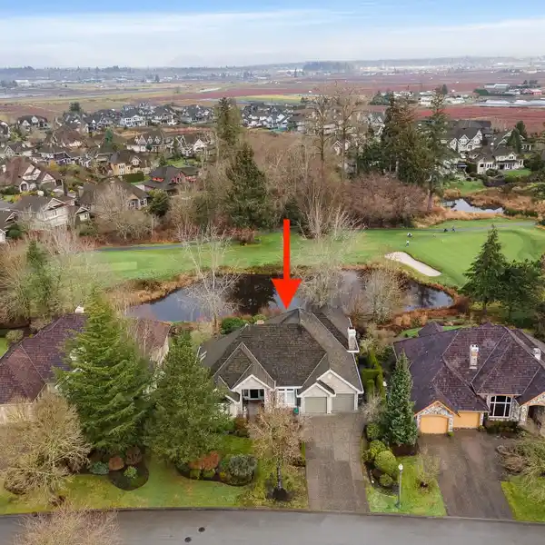 LUXURY LIVING OVERLOOKING MORGAN CREEK GOLF COURSE