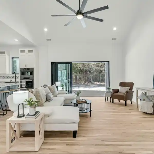 GORGEOUS NEW OPEN-CONCEPT HOME