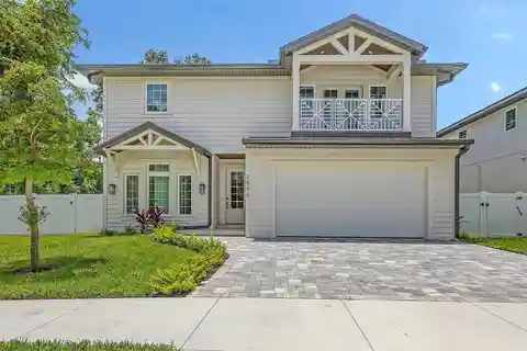 Modern Elegance Meets Outdoor Entertaining Bliss